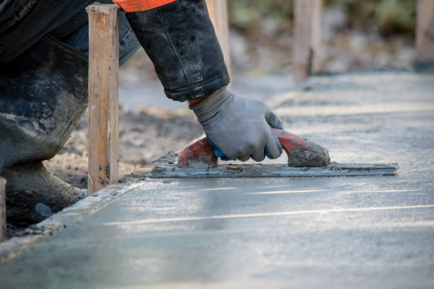 Best Concrete Pool Decks in Palm Beach, FL